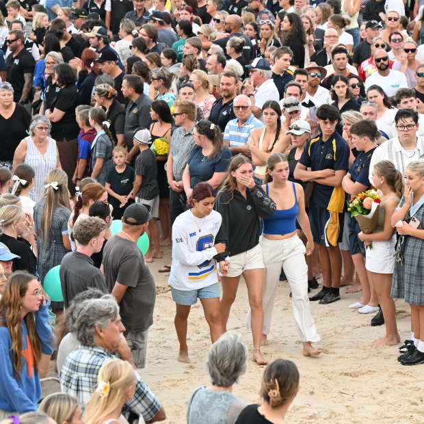 Hundreds gathered on the beach to pay tribute to Charlize Zmuda.