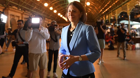 Premier Gladys Berejiklian and Transport Minister Andrew Constannce vow to start work on a fast rail network.