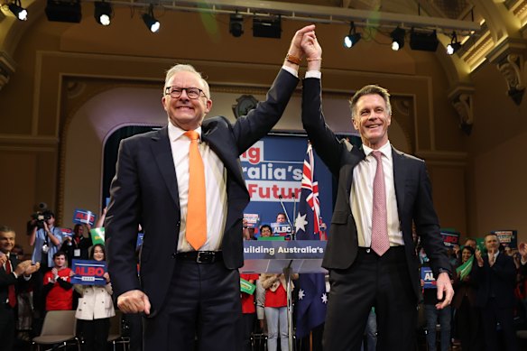 Premier Chris Minns (right) has not hesitated to put distance between himself and Prime Minister Anthony Albanese.