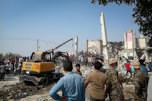 US, pembaruan langsung serangan Israel ke Iran: Destinasi wisata Dubai terkena dampak saat Iran membalas; Pesawat Inggris ‘di langit’: Starmer