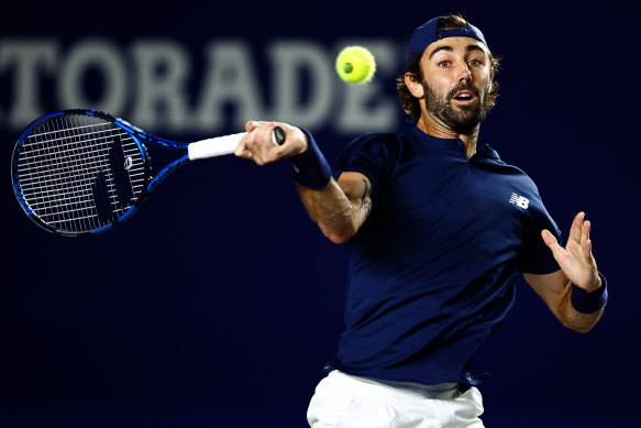 Thompson goes on the attack against Casper Ruud  in the singles final of the Los Cabos Open.