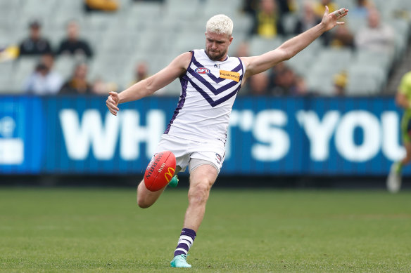 Luke Ryan z dokerów.