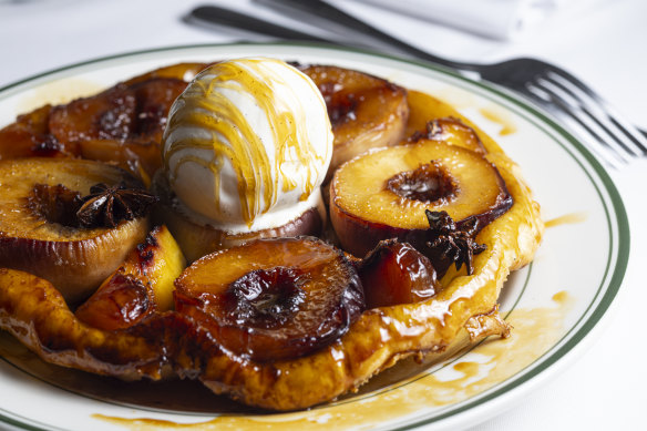 Tarte tatin.