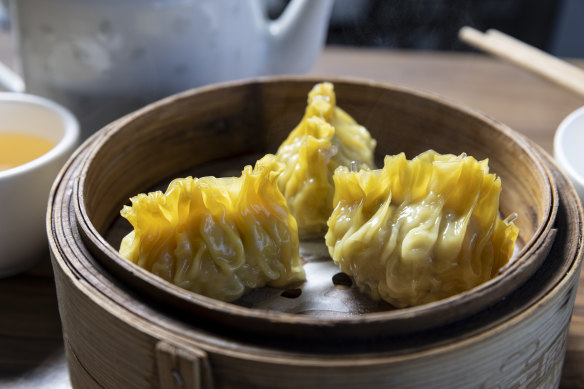 Shark fin dumplings (filled with imitation shark fin).