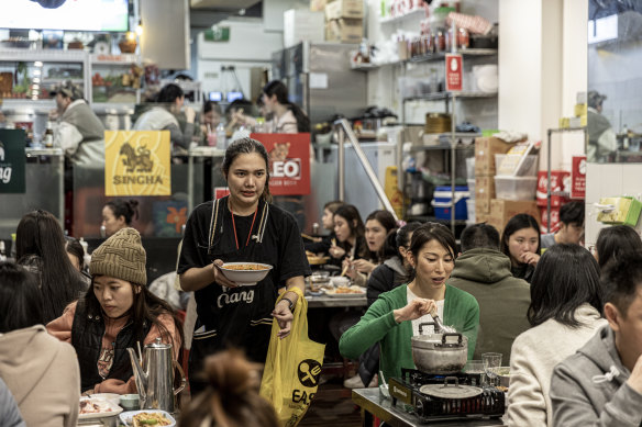 Nana’s hot pot-meets-barbecue is worth the wait.