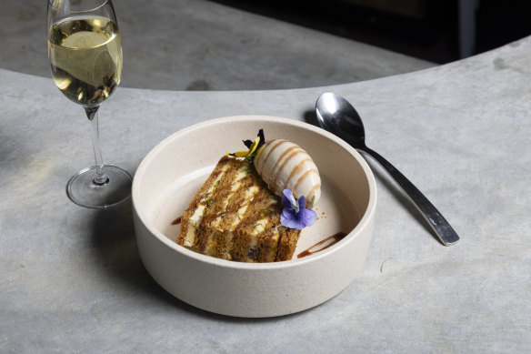 Honey cake with bamboo-shoot ice-cream.