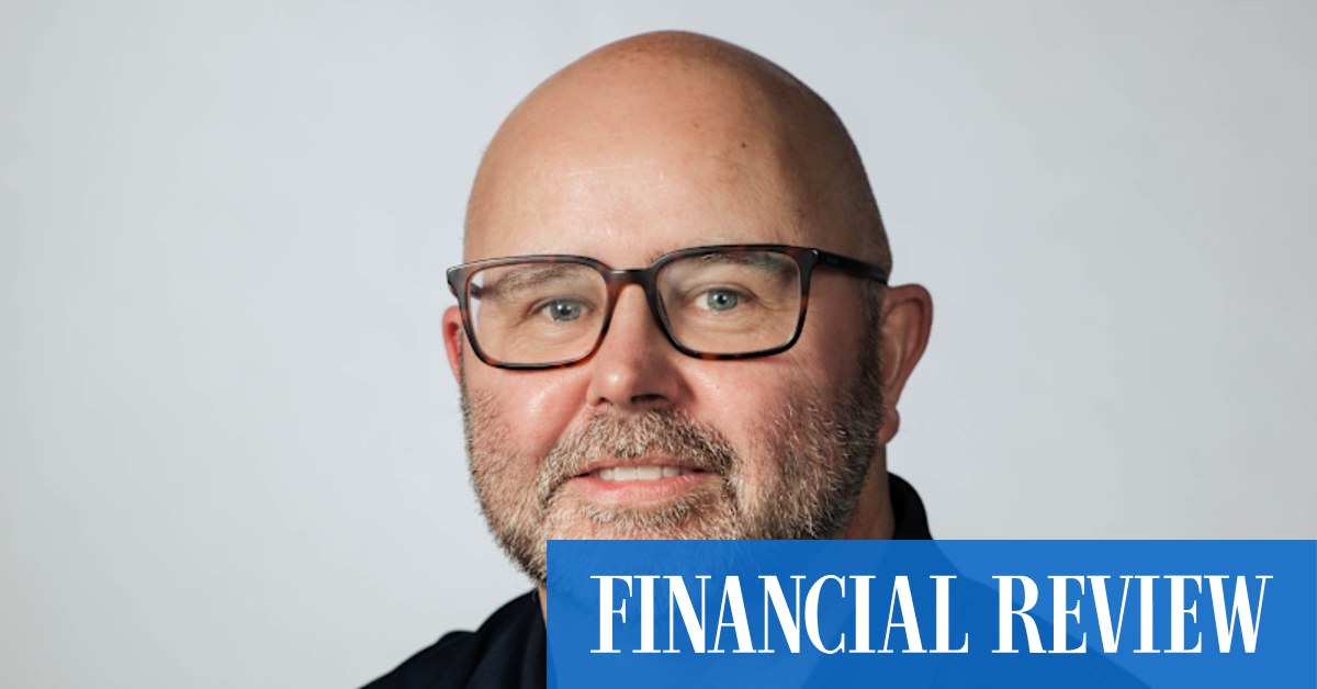 AGL internet, mobile customers sold to Aussie Broadband