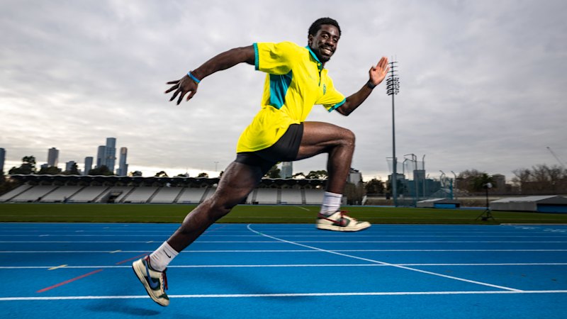 Commonwealth Games 100m finals to heat up athletics program, packed schedule at the pool