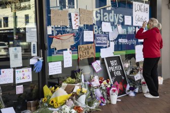 Flowers and messages of support outside Gladys Berejiklian’s constituency office in Northbridge last weekend. 