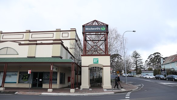 The Woolworths supermarket in Bowral where a staff member had coronavirus on July 15, 2020.