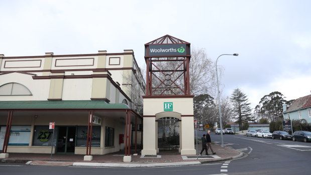 The Woolworths supermarket in Bowral where a staff member had coronavirus on July 15, 2020.