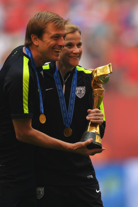 Tony Gustavsson with Jill Ellis after winning the 2015 Women’s World Cup with the United States.