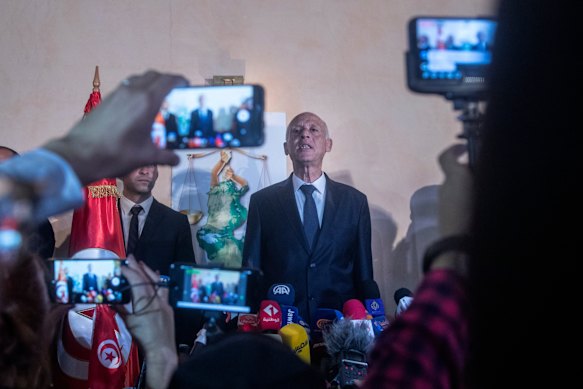 Tunisian law professor Kais Saied looks set to assume Tunisia's presidency.