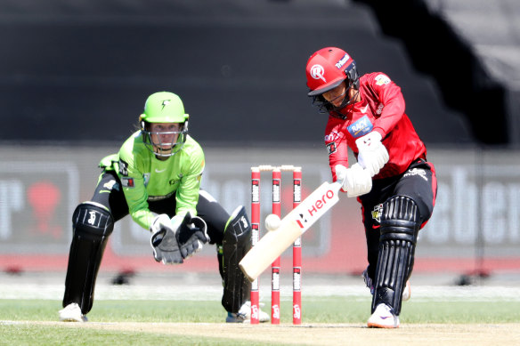 Jemimah Rodrigues with the Melbourne Renegades last summer.