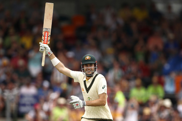 Kurtis Patterson celebrates his maiden Test ton in 2019.