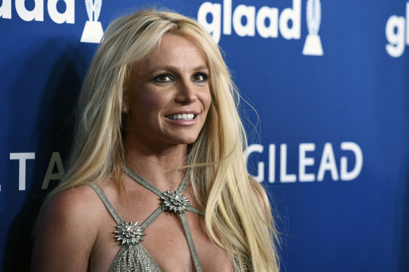 Britney Spears has released extracts of her upcoming memoir.