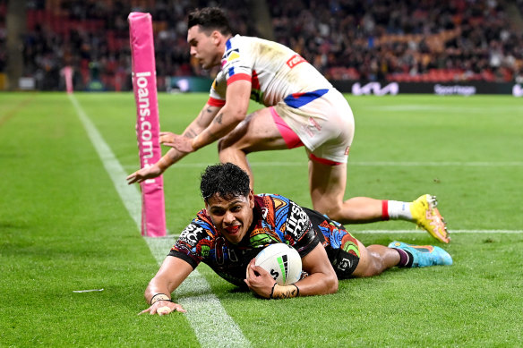 Selwyn Cobbo dives over for one of his three tries against the Knights.