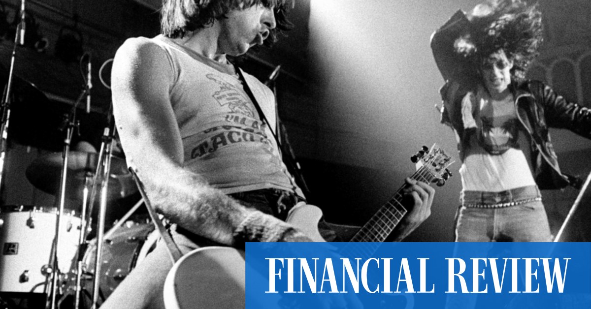 Johnny Ramone's guitar sells for more than $1.2m - Vimarsana News