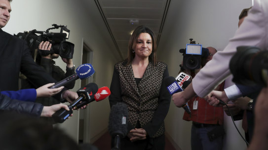Jacqui Lambie says she will support the union-busting bill if John Setka doesn't resign from the CFMMEU