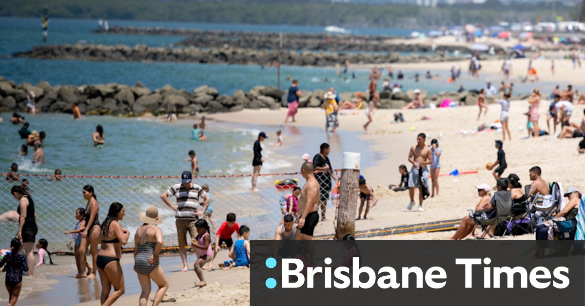 Sydney weather: Sydneysiders head for the coast as long weekend heatwave hits - Vimarsana News