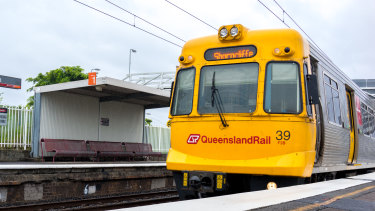 Four Train Line Suspension Lifted But Heavy Residual Delays Continue