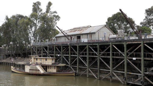 The port of Echuca became the second busiest port in Victoria in the 19th-century thanks to the paddlesteamer industry.