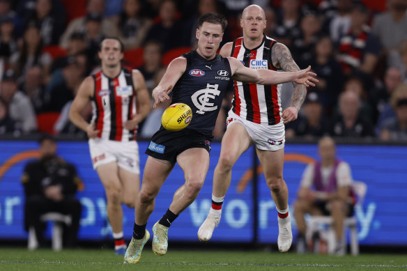 Matthew Owies kicks long for Carlton against St Kilda, but won’t be available for his team’s first final.