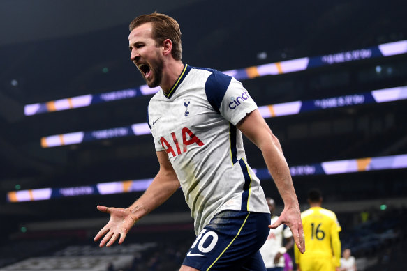 Harry Kane's first-half goal for Tottenham was cancelled out by Fulham's Ivan Cavaleiro.