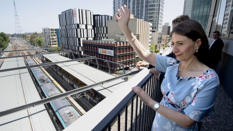 Premier Gladys Berejiklian marks the arrival of the first metro train at Chatswood.