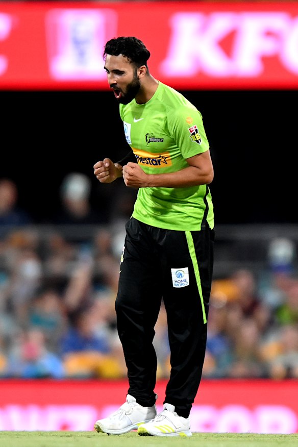 Saqib Mahmood is currently playing for the Sydney Thunder.
