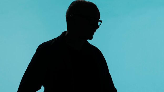 This man helped raise two girls – one of whom is his biological child – with a lesbian couple. When the women planned to move to NZ, he took a stand.