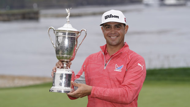 Woodland holds his nerve to deny Koepka and claim US Open