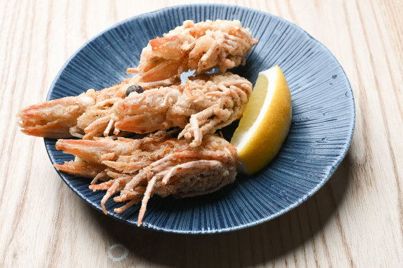 Nubbly, eyebally deep-fried ebi (prawn heads).