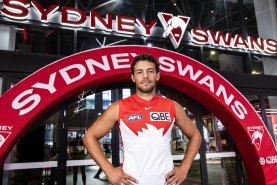 Ollie Florent has re-signed for four more years at the Swans.