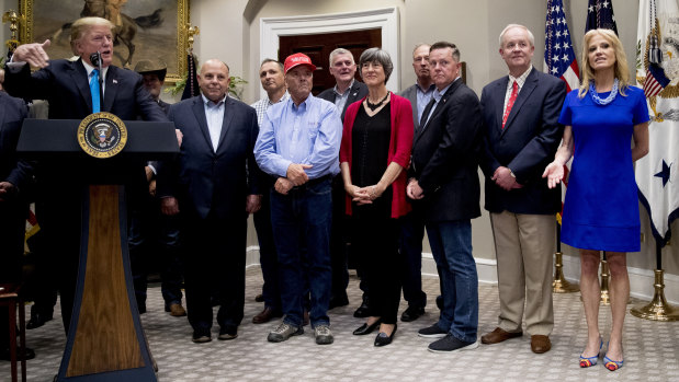 During a meeting to support American farmers, President Donald Trump asked counsellor Kellyanne Conway how his conduct was in a meeting with Pelosi.