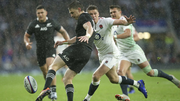 Closing the gap: England lost to New Zealand at Twickenham by just a point last November.