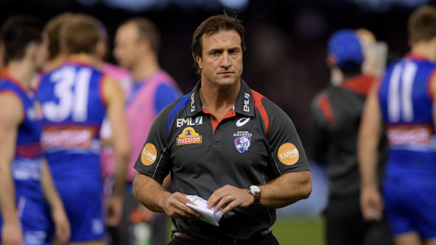 Luke Beveridge  is one of the coaches who wants to keep unrestricted use of runners.