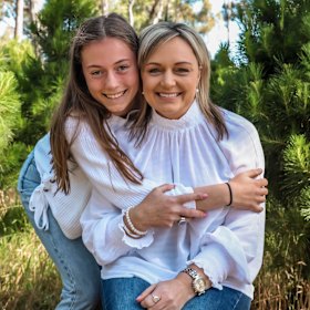 Walker as a young girl with her mother, Elizabeth.