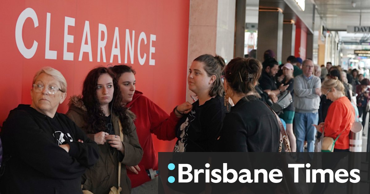Box Day sales: Australians' love affair with bargains lifts sluggish retail sector - Vimarsana News