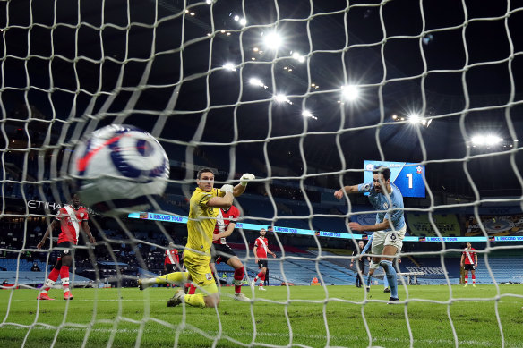 Ilkay Gundogan scores Manchester City’s third goal.