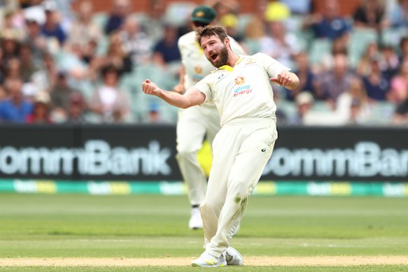 Michael Neser in action for Australia in Adelaide in 2022. 