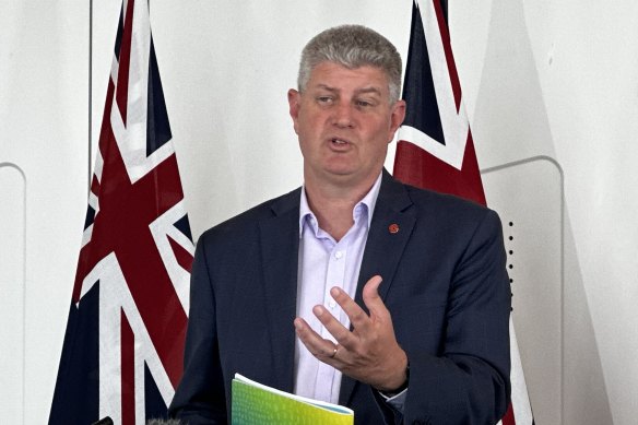 Sports Minister Stirling Hinchliffe says the lord mayor’s decision to resign from a 2032 Olympics advisory body is “bewildering”.