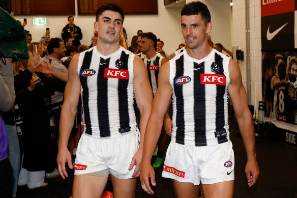 Brayden Maynard with Collingwood champion Scott Pendlebury.