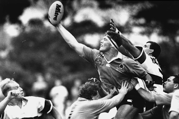 The Waratahs playing Francois Pienaar’s Northern Transvaal in the Super 10 back in 1993.
