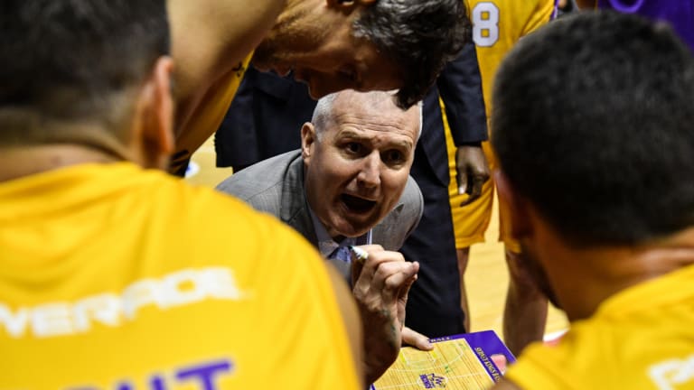Fair warning: Andrew Gaze believes NBL coaches should be informed when their timeouts are going live to air.