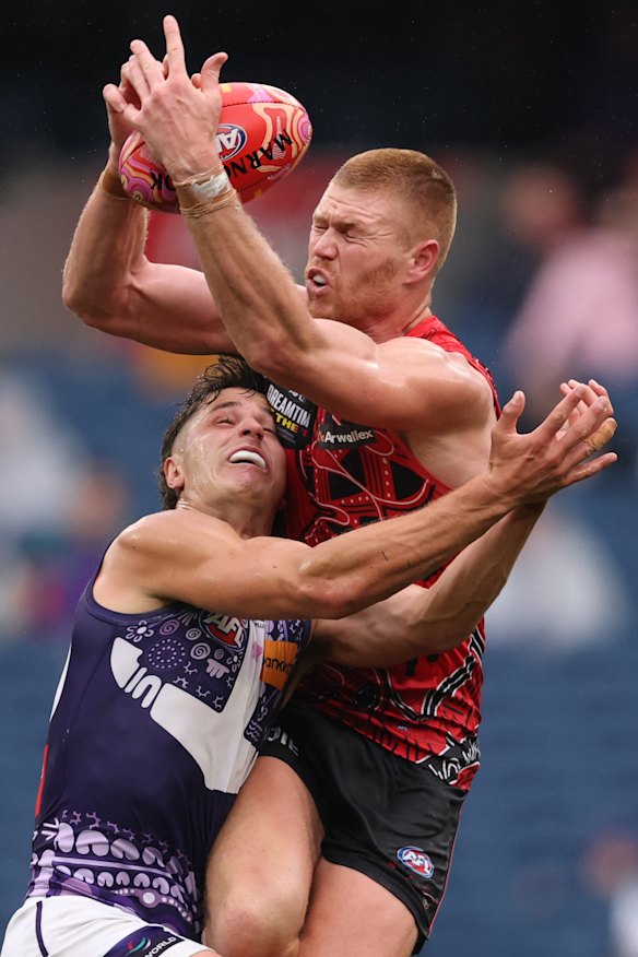 Essendon ruckman Peter Wright.