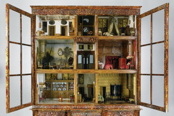 Dolls house outlet display cabinet