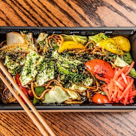 Yasai yakisoba.