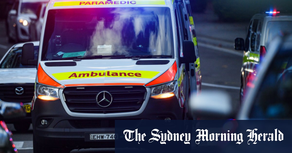 Une femme de Newcastle décède après sept heures d’attente pour les ambulanciers paramédicaux