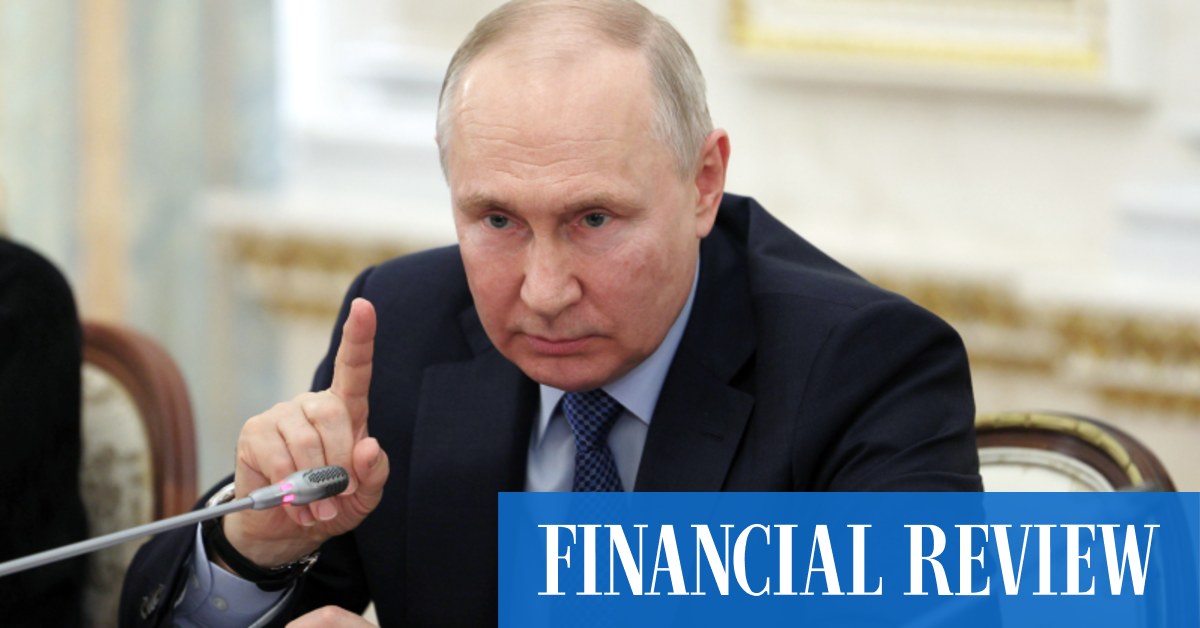 Владимир Путин ударил российского олигарха военным налогом в размере 5,3 миллиарда долларов